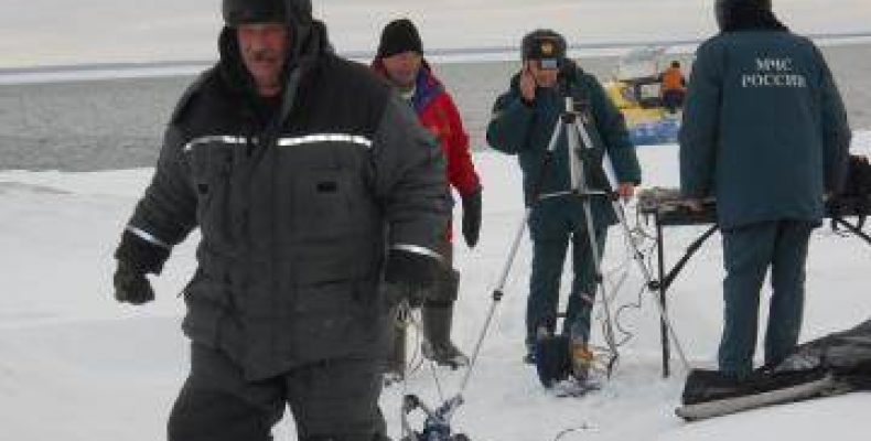 38 рыбаков сняли спасатели с льдины в Новосибирском водохранилище