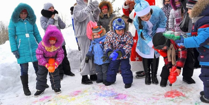 Новогодние каникулы в Бердске: игры, представления, выставки
