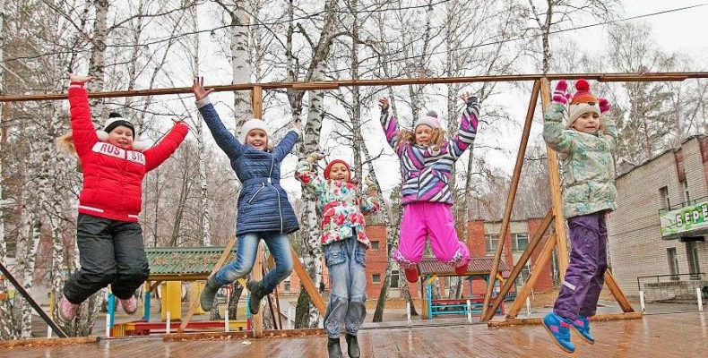 В оздоровительных лагерях «Чкаловец» и «Березка» могут отдохнуть этой весной школьники Бердска