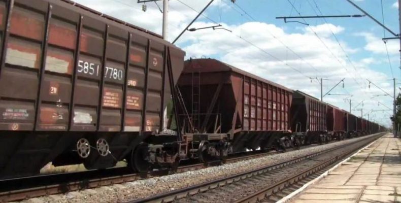 Погиб молодой человек под грузовым составом на железнодорожной станции под Бердском