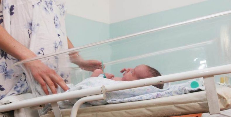 12 малышей родились в новом году в Бердске