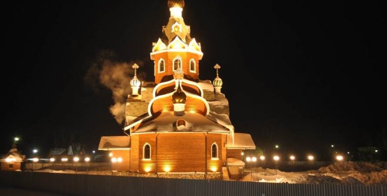 Около четырёх тысяч человек побывали в Рождественскую ночь в храмах Бердска