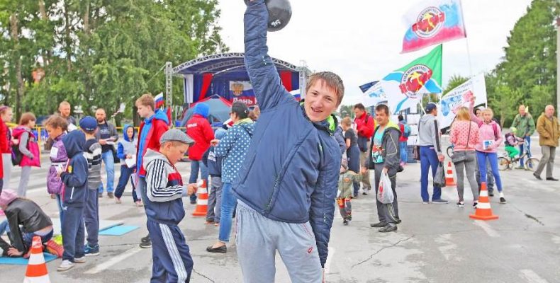 Организаторов праздника в Бердске распугала непогода