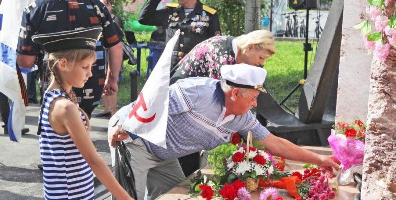 Ко Дню Военно-Морского флота реконструируют Мемориал морской славы в Бердске