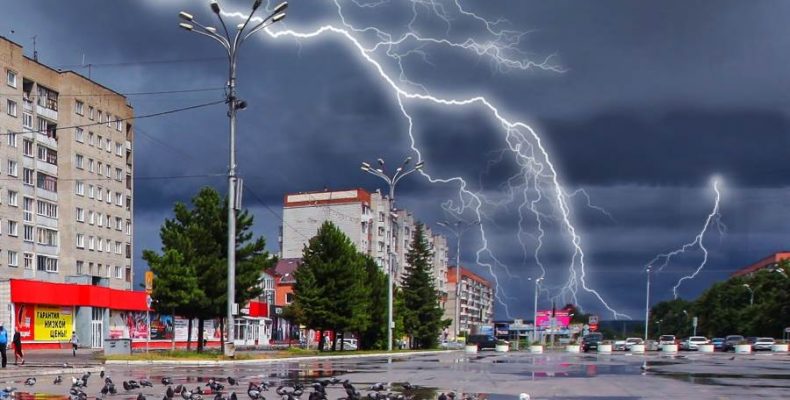 Гроза и сильный шторм накроет Бердск в ближайшие сутки
