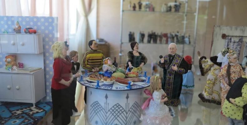 Выставка миниатюрной куклы откроется в бердском музее 6 сентября