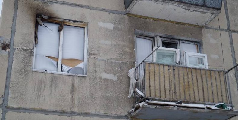 Опасаются за свои жизни из-за соседей-алкоголиков жильцы дома на улице Пионерской в Бердске