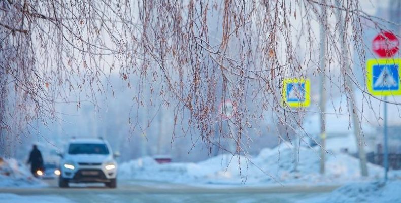 Для замерзающих на морозе автомобилистов в Бердске организовали пункт обогрева