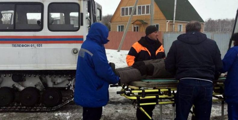 Вытащили человека из разрушенного дома спасатели Бердска