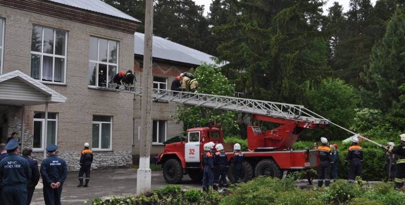 Ликвидировали пожар в пансионате ветеранов труда в Бердске