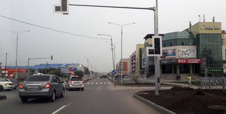 Власти Бердска решили модернизировать новый светофорный объект на улице Лунной в Бердске
