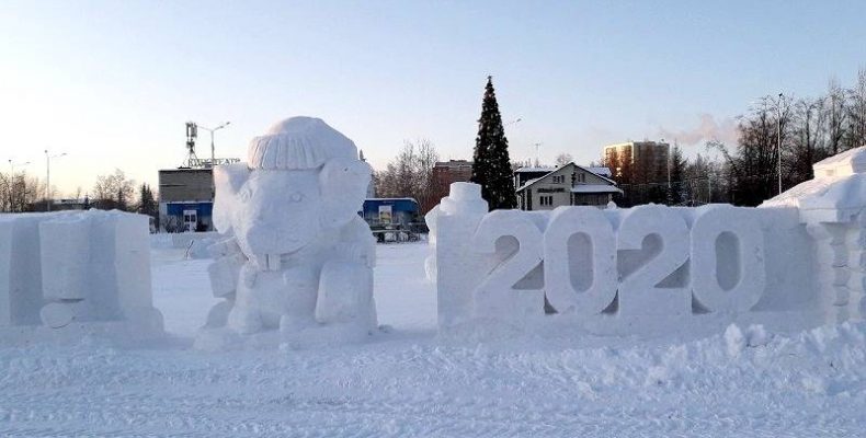 Олень вместо белого металлического быка украсит центральный новогодний городок в Бердске