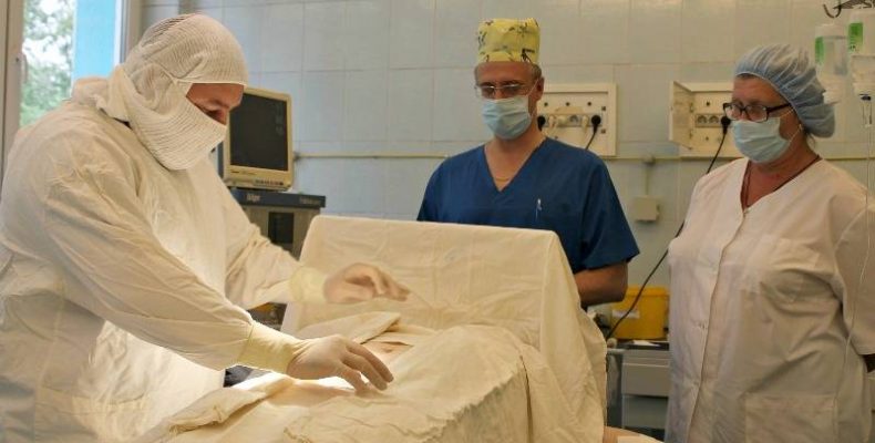 Спасли мужчину после страшной аварии травматологи и хирурги в Бердске