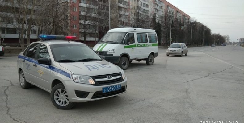 Избавиться от долгов по штрафам на дороге предложили автомобилистам в ГИБДД Бердска