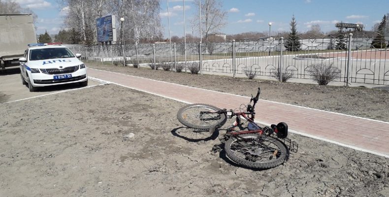 Родственники сбитого насмерть велосипедиста примирились с виновником ДТП в Бердске