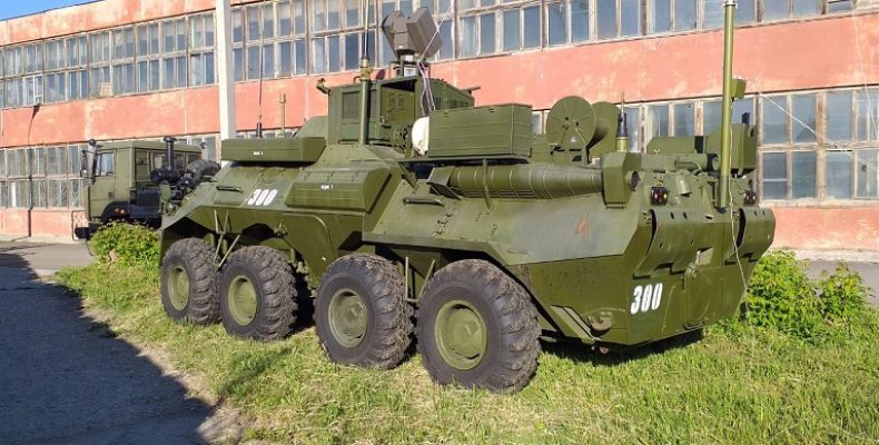 Присутствием военной техники в микрорайоне Бердска обеспокоены жители