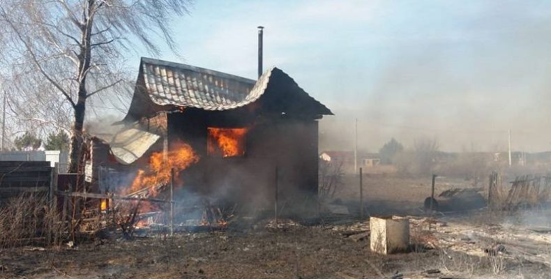 Суд вынес приговор дачнику за сожжённые два чужих дома и баню в Бердске