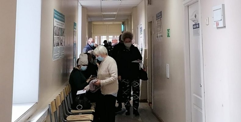 Рост заболеваемости COVID-19 среди взрослого населения наблюдается в Бердске
