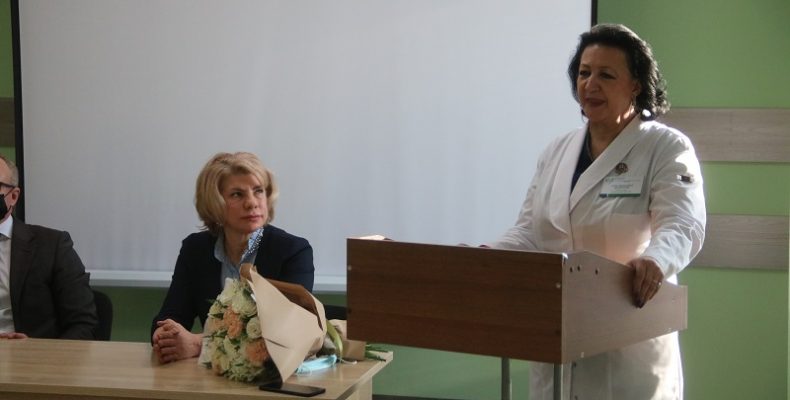 «Работать на благо жителей и медицинских сотрудников»: нового главврача ЦГБ представили в Бердске