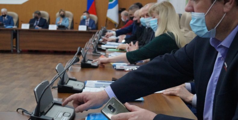 Правила депутатской этики стали самым обсуждаемым вопросом на сессии горсовета Бердска
