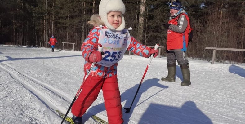 Более 700 участников из Бердска поддержали «Лыжню России»