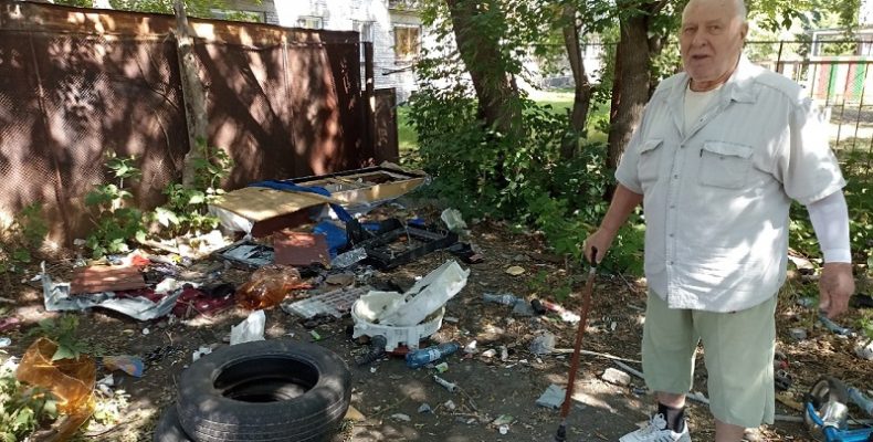 «Уберите этот геморрой»: житель дома № 58 по улице К. Маркса в Бердске пожаловался на состояние своего двора