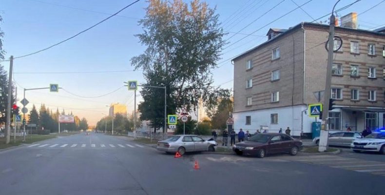 В бердской ГИБДД уточнили количество пострадавших во вчерашней аварии на улице Ленина