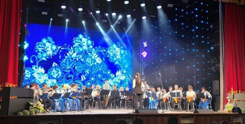 «С любовью к музыке»: 75-летие отметила музыкальная школа имени Георгия Свиридова в Бердске