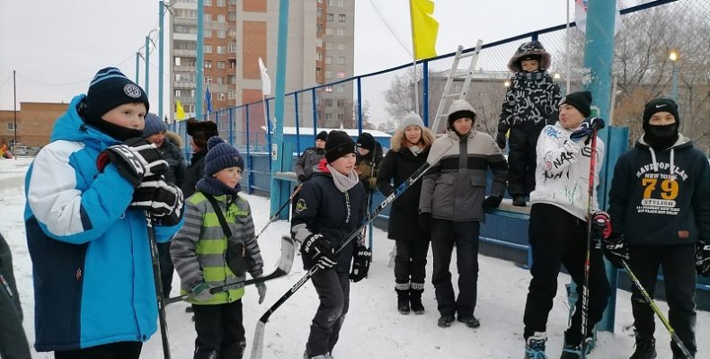 В День российского хоккея состоялось открытие зимнего сезона в Бердске