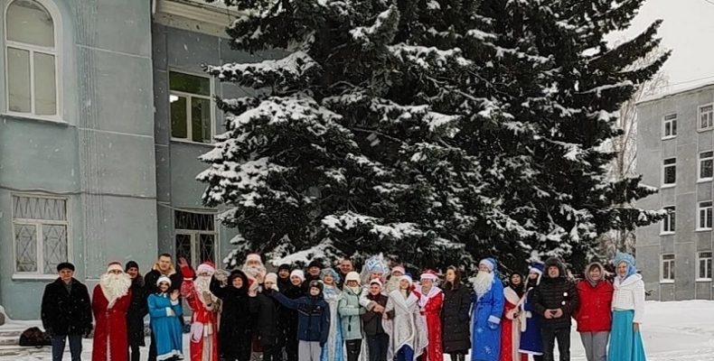 В предновогоднем Бердске стартовала акция «Дед Мороз – волонтёр»