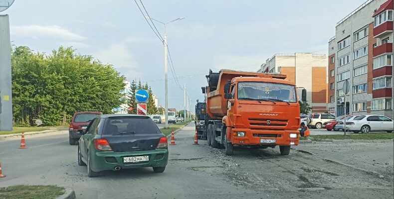 Дорожные службы приступили к ремонту «лунной дорожки» в Бердске