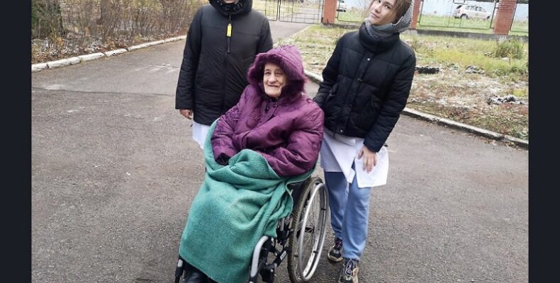 Студенты Бердска ухаживают за инвалидами в пансионате имени Калинина