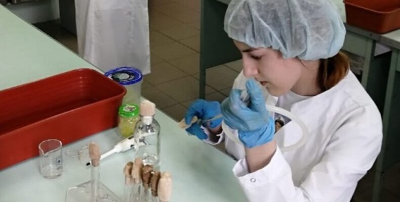За 100 тысяч рублей оснастят химическую лабораторию в колледже Бердска