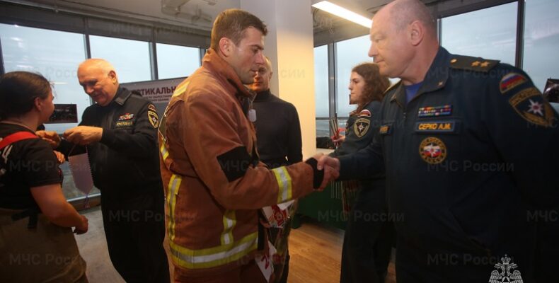 Пожарные из Бердска приняли участие в международных соревнованиях