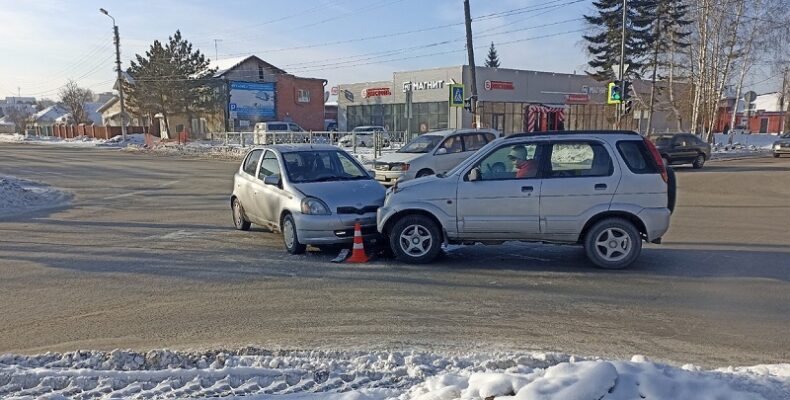 В ДТП у медучилища в Бердске пострадал 9-летний пассажир иномарки