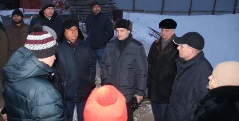 Министр ЖКХ региона проверил ход строительства новой котельной в Бердске