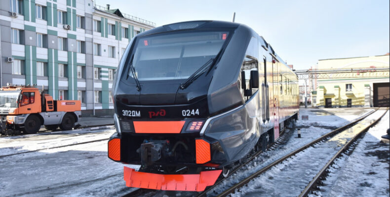 Новая электричка будет возить в Новосибирск жителей Бердска