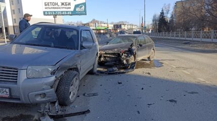 Два утренних ДТП в Бердске обошлись без пострадавших